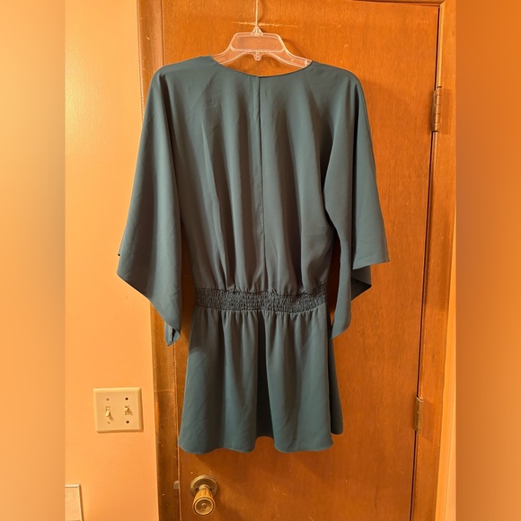 Amanda Uprichard flutter sleeve green mini dress - Picture 5 of 6